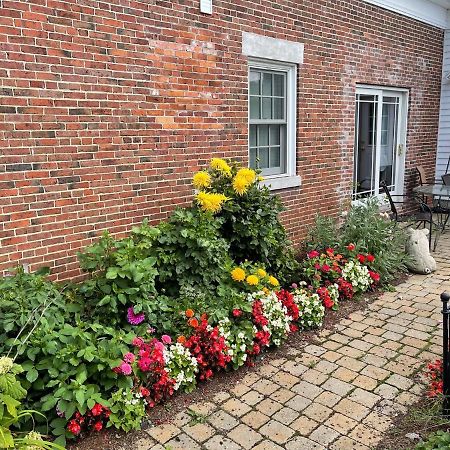 Dodds Brick House Bed & Breakfast North Hero Exteriör bild